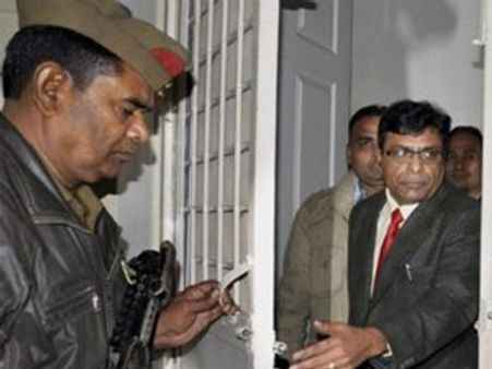 CBI seeks report from Lucknow Police on official's suicide