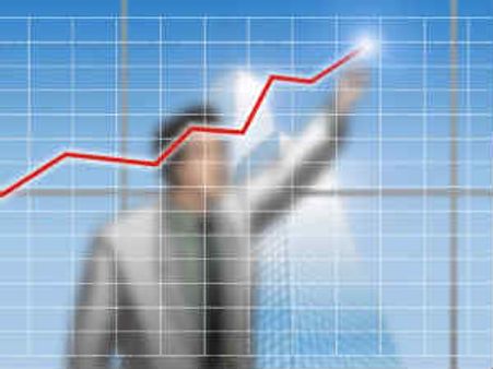 GDP in 2011-12 may be above 7 percent: PMEAC chief