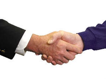 US working to reduce trade & investment barriers with India