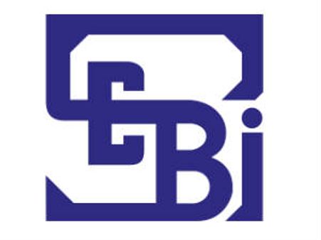 SC pulls up SEBI for leaking Sahara Group's proposal to media