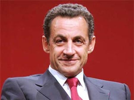 Socialist Hollande ousts Sarkozy in French vote