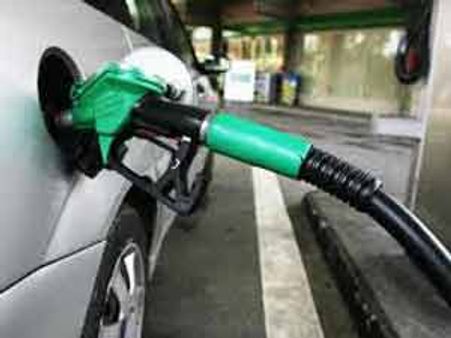 Be ready to burn pockets, petrol hiked by Rs 7.50/litre