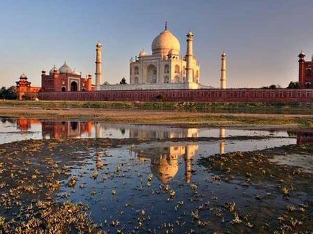 Falling rupee excites tourism sector, but will it last?