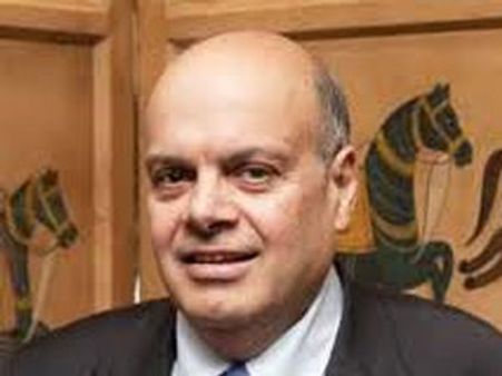Berkshire's Ajit Jain to give video testimony in Gupta trial