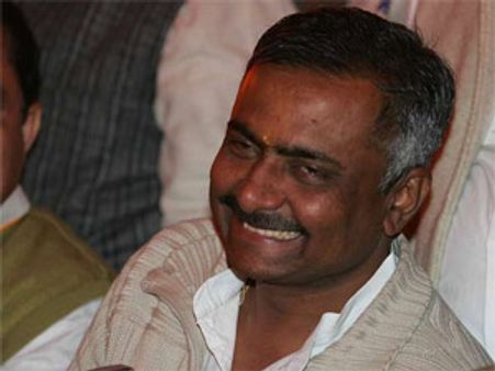 Modi detractor Sanjay Joshi slams anti-BJP posters