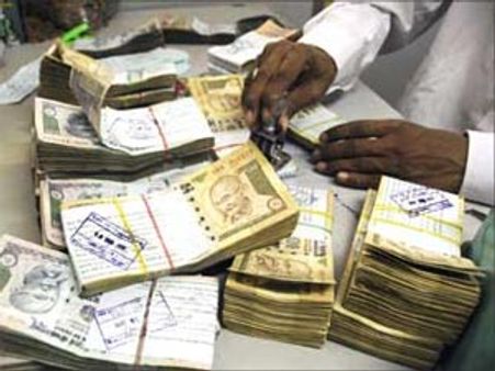 Rupee at 55.62 a dollar, erases initial losses