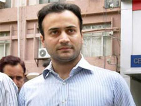 SC asks Sanjeev Nanda to pay Rs 50 lakh to Centre