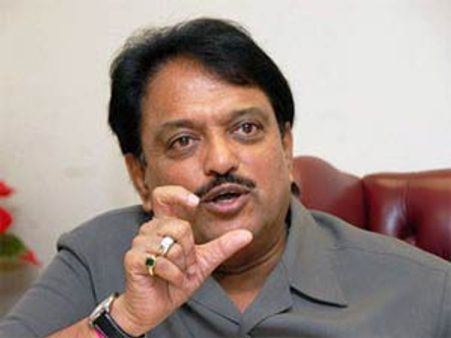 Vilasrao Deshmukh to be cremated in native village
