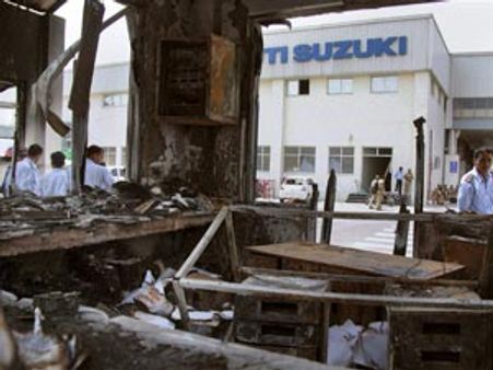 Maruti sacks 500 employees, work to resume at Manesar