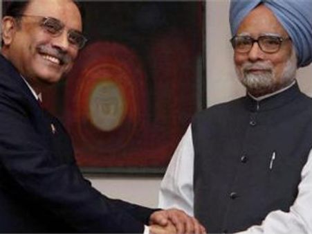 Manmohan Singh-Asif Ali Zardari meeting a mere ritual: Dawn