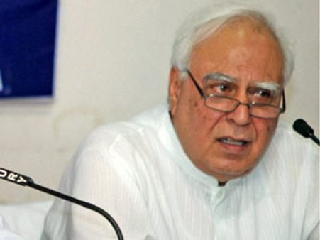 Coalgate: Sibal shifts blame on state govts