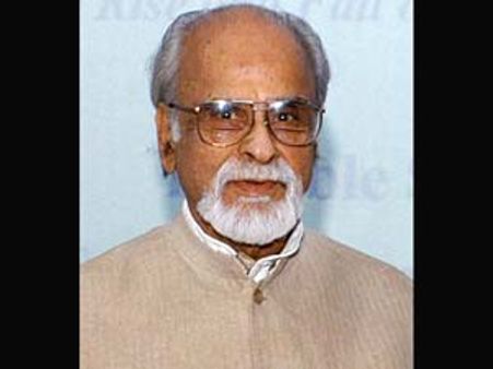 IK Gujral cremated with full state honours