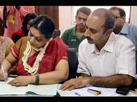 Gujarat Polls: Shweta Bhatt is a Rahul's gamble