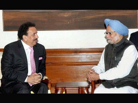 Why PM should not honour Malik's invitation to visit Pak?