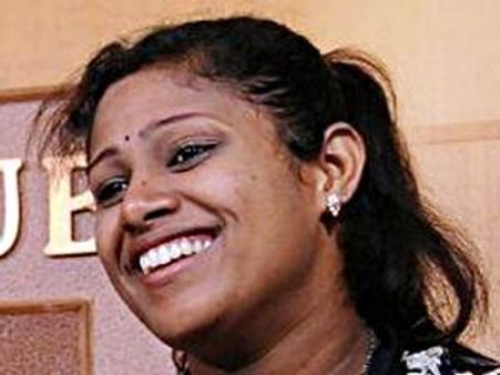 Kerala: College girl booked for slapping eve-teasers!