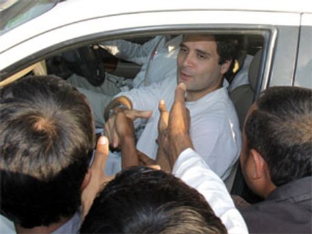 Rahul pledges to work for progressive Meghalaya