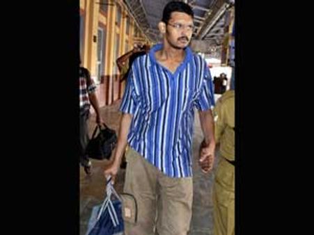 Bitti or Raghav? Scar on leg revealed truth to Raj police