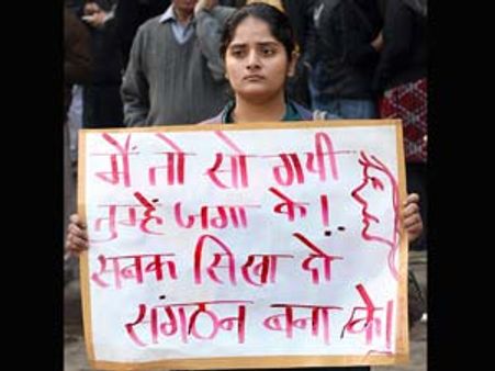 Delhi Gangrape: Rapists looted vendor before horrible crime
