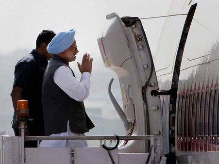 Manmohan Singh leaves for Durban to attend 5th BRICS Summit