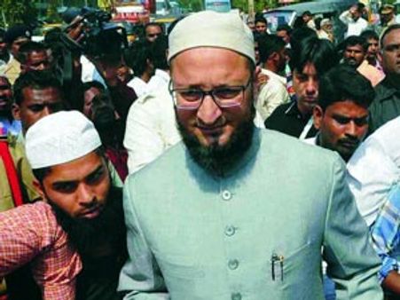 Hyderabad: Owaisi banned in Maharashtra over Hate Speech
