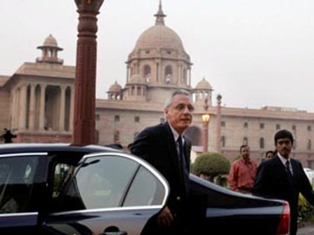 Travel restrictions on Italian ambassador removed by SC