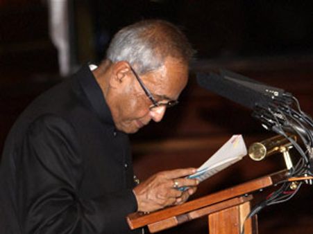 Sanjay Dutt Pardon: Pranab Mukherjee bombarded with letters