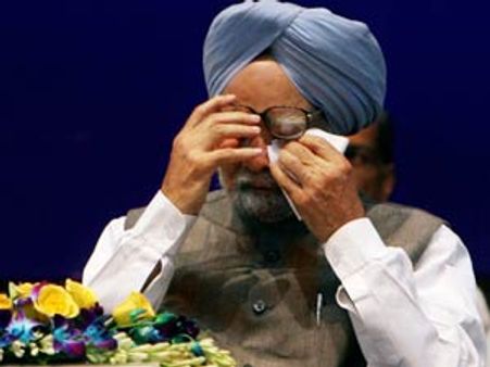PM Manmohan Singh has choice, but to abdicate his post?