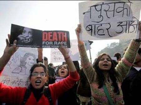 Delhi govt is 'stonewalling' probe in Dec 16 gangrape case:BJP