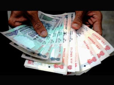 S&P warns India of rating downgarde; retains negative outlook