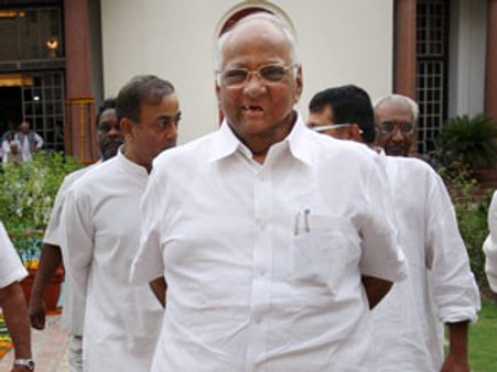 IPL mess: Pawar sad, blames Srinivasan