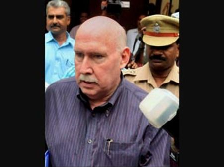 Kerala probe into Amway India chairman's arrest