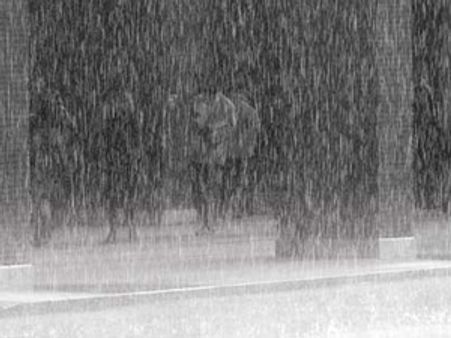 Torrential rains disrupt Mumbai