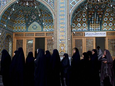 Iran: Moderate Hassan Rouhani wins presidential election