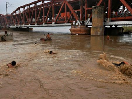 Yamuna water level to touch highest level in 35 years