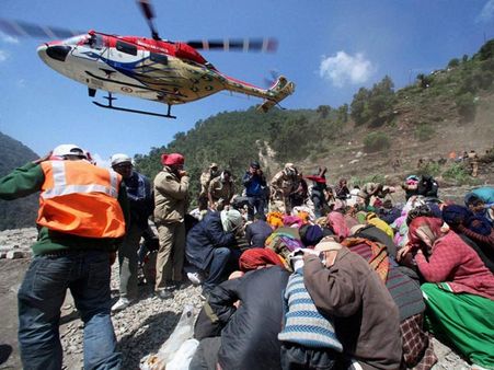 17 foreigners rescued, 1000 stranded pilgrims sighted