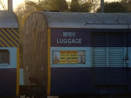 Passengers beaten, looted on GT Express as cops sleep