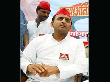 UP chief minister convoy attacked in AP