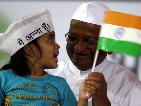 Case against Anna Hazare for showing 'disrespect' to National Flag