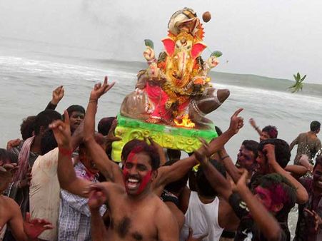 Ganesh Chaturthi fever still on at several places in India (in pics)