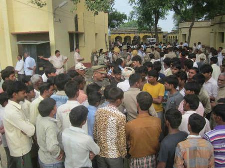 UP: Police go cruel on lover's kins, kills his brother in prison