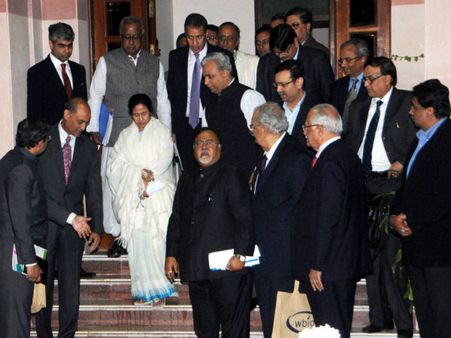 Mamata holds meeting with top East Midnapore officials