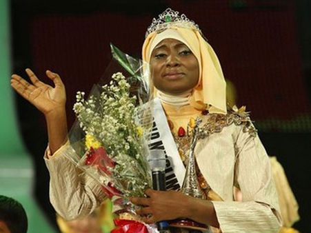 Nigerian girl Obabiyi Aishah Ajibola wins Miss World Muslimah Title