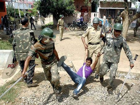 Telangana fallout: Curfew continues in Vizianagaram; 34 held