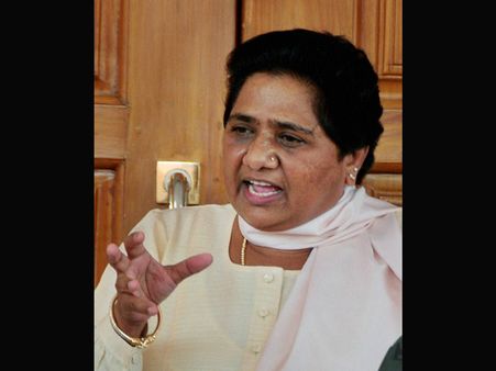 CBI closes corruption case against Mayawati