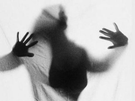 Pune: Stepfather, mother torture 10-year-old girl