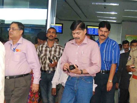 Andhra bifurcation: Special task force arrives in Hyderabad