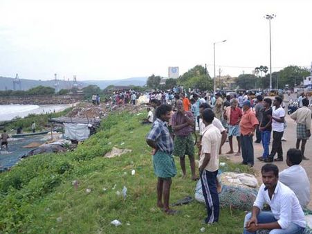 Biju Janata Dal asks Prez's intervention over cyclone assistance delay