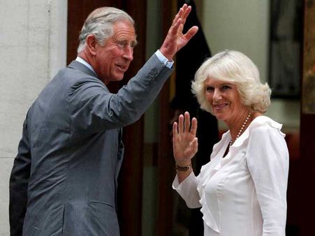 Oommen Chandy undecided on birthday present for Prince Charles