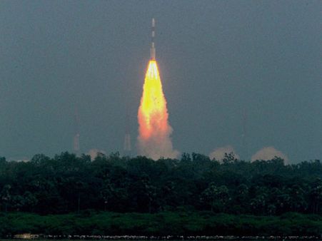 Mars Orbiter completes five lifts successfully, all eyes on Dec 1 now