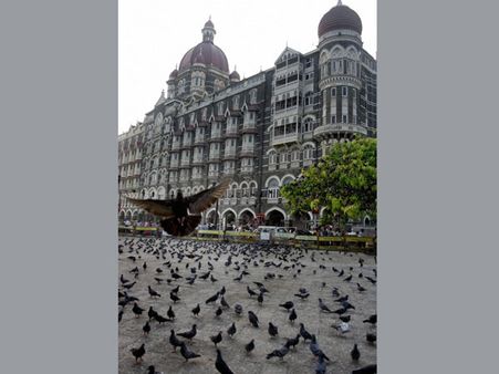 UK victim of 2008 Mumbai attacks sues Taj Hotel